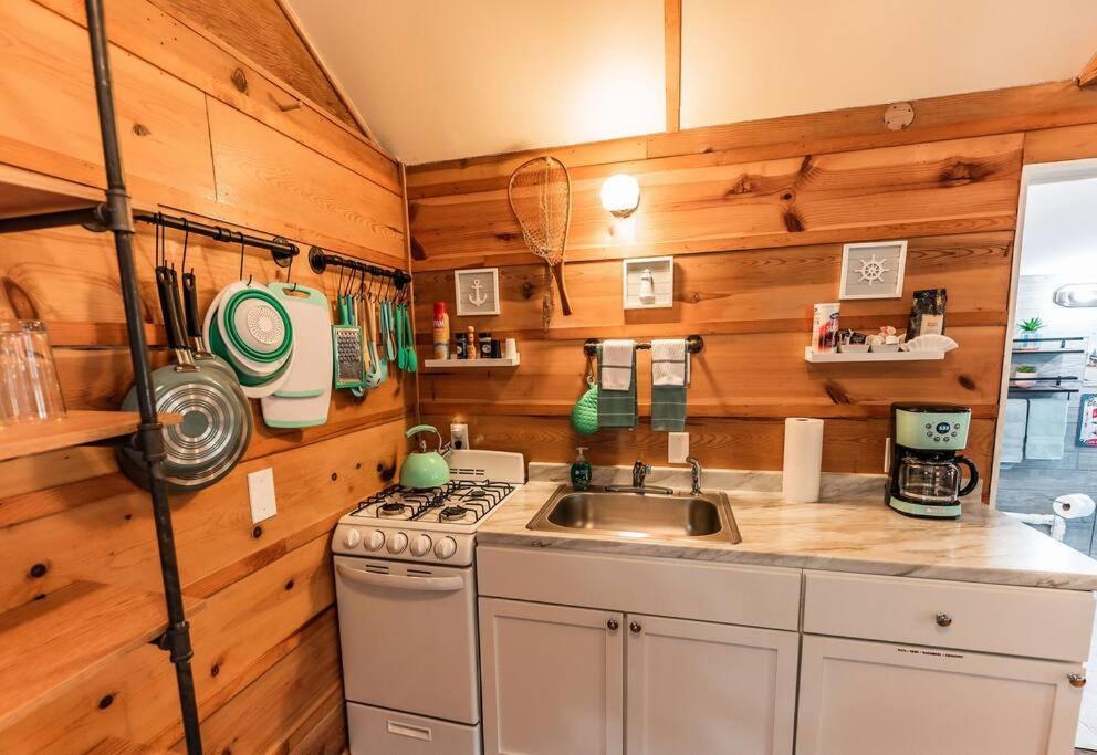 Big Blue Lake Cottages, Llc - Cottage #5 Holton Kültér fotó
