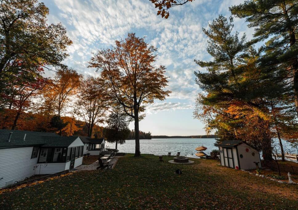 Big Blue Lake Cottages, Llc - Cottage #5 Holton Kültér fotó
