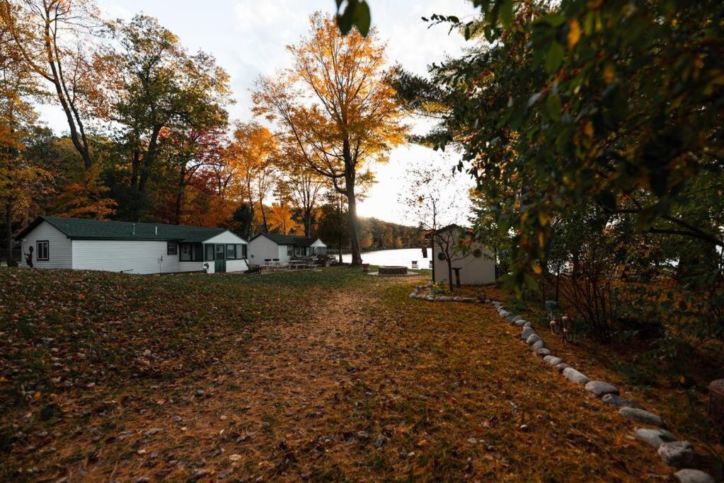 Big Blue Lake Cottages, Llc - Cottage #5 Holton Kültér fotó