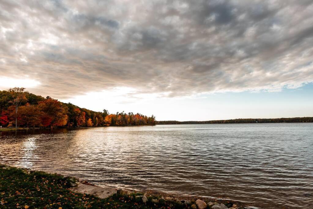 Big Blue Lake Cottages, Llc - Cottage #5 Holton Kültér fotó