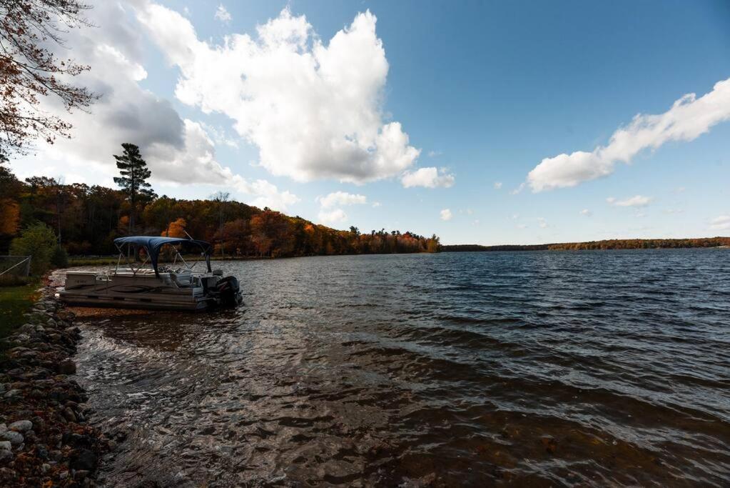Big Blue Lake Cottages, Llc - Cottage #5 Holton Kültér fotó